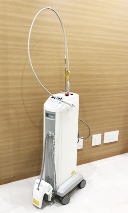 炭酸ガスレーザー装置